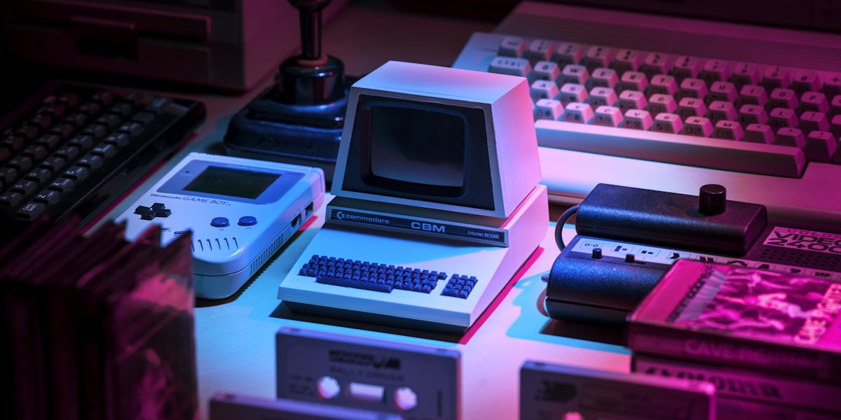 咏春叶问武馆模拟游戏主界面全览标注图 - 清晰标注资源栏、功能按钮、地图、任务列表等核心区域